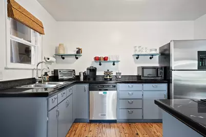 2104 E Martin Luther King Jr Boulevard, Austin, TX 78702 - Photo 9