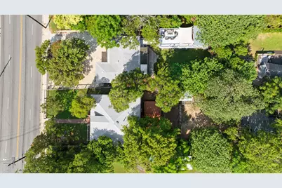 2104 E Martin Luther King Jr Boulevard, Austin, TX 78702 - Photo 19