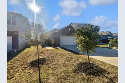 329 Wonderful Life Way, Jarrell, TX 76537 - Photo 15