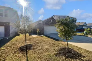 329 Wonderful Life Way, Jarrell, TX 76537 - Photo 15