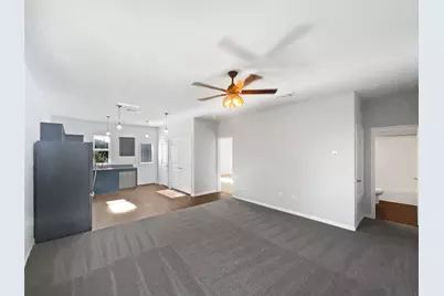 329 Wonderful Life Way, Jarrell, TX 76537 - Photo 3