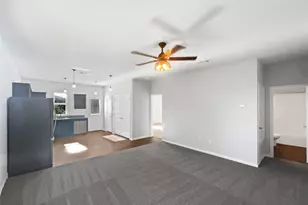 329 Wonderful Life Way, Jarrell, TX 76537 - Photo 3