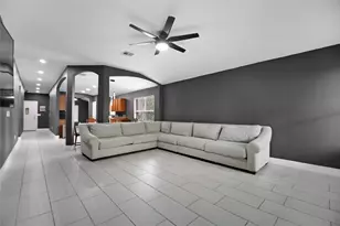 12800 Sky Harbor Dr, Del Valle, TX 78617 - Photo 13