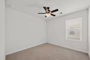 1331 Camden Ln, Lockhart, TX 78644 - Photo 11