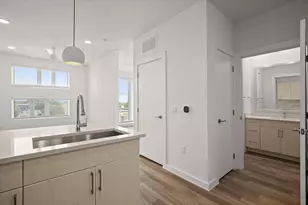 6324 N Lamar Blvd, Austin, TX 78752 - Photo 17