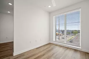 6324 N Lamar Blvd, Austin, TX 78752 - Photo 11