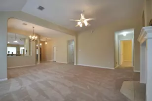 2000 Maize Bend Dr, Austin, TX 78727 - Photo 5