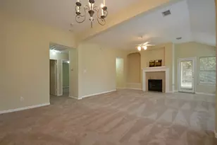 2000 Maize Bend Dr, Austin, TX 78727 - Photo 9