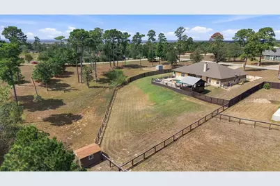 107 E Tanglebriar Court, Bastrop, TX 78602 - Photo 39