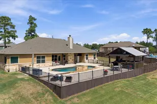 107 E Tanglebriar Ct, Bastrop, TX 78602 - Photo 37