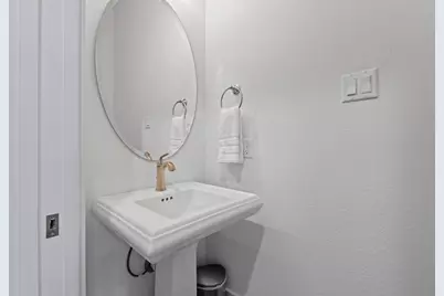 1100 Railroad Avenue, Georgetown, TX 78626 - Photo 27