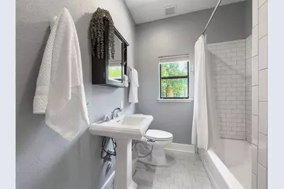 2709 Geraghty Avenue, Austin, TX 78757 - Photo 19