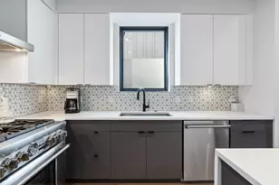 707 E Live Oak St, Austin, TX 78704 - Photo 9