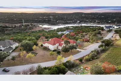 2814 Lakehurst Road, Spicewood, TX 78669 - Photo 3