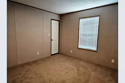 218 Waco Street, McDade, TX 78650 - Photo 9