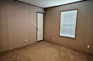 218 Waco St, McDade, TX 78650 - Photo 9