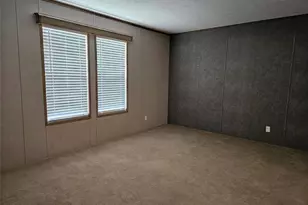 218 Waco St, McDade, TX 78650 - Photo 5
