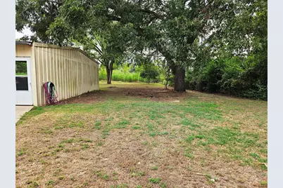 218 Waco Street, McDade, TX 78650 - Photo 15