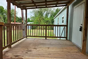 218 Waco St, McDade, TX 78650 - Photo 13
