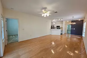 1320 E 3rd St, Georgetown, TX 78626 - Photo 9