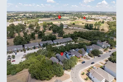 1320 E 3rd Street, Georgetown, TX 78626 - Photo 5