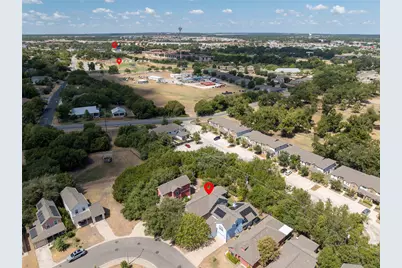 1320 E 3rd Street, Georgetown, TX 78626 - Photo 3