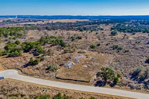 313 Eagle Basin Cir, Spicewood, TX 78669 - Photo 3