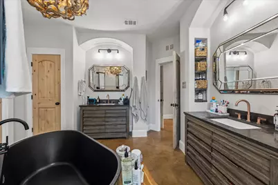 121 Kendra Drive, Liberty Hill, TX 78642 - Photo 17