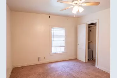 704 E Austin Avenue, Round Rock, TX 78664 - Photo 7