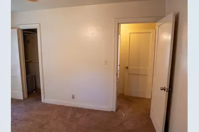 704 E Austin Avenue, Round Rock, TX 78664 - Photo 9