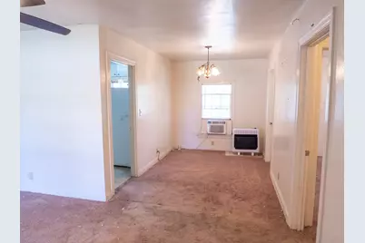 704 E Austin Avenue, Round Rock, TX 78664 - Photo 5