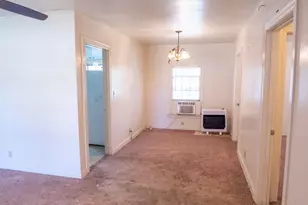 704 E Austin Ave, Round Rock, TX 78664 - Photo 5