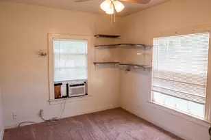 704 E Austin Ave, Round Rock, TX 78664 - Photo 11