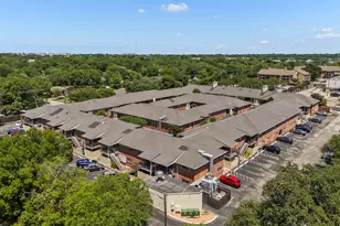 7920 Rockwood Ln, Austin, TX 78757 - Photo 23
