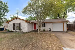 211 E Lisa Dr, Austin, TX 78752 - Photo 29