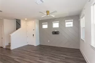 7106 Terrazzo Cottage Ln, Austin, TX 78744 - Photo 15