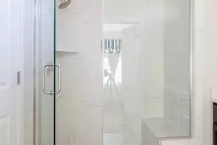 807 E 16th St, Austin, TX 78702 - Photo 17