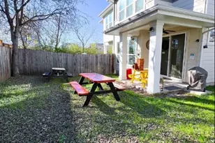 807 E 16th St, Austin, TX 78702 - Photo 25