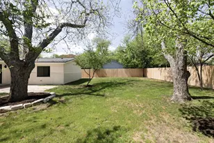 2200 Bristol Dr, Austin, TX 78723 - Photo 33
