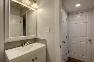 909 Reinli St, Austin, TX 78751 - Photo 13