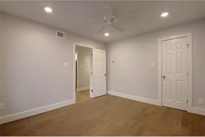 909 Reinli Street #132, Austin, TX 78751 - Photo 11