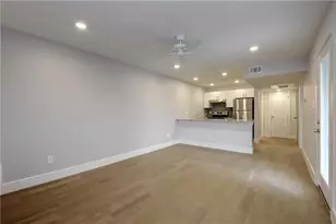 909 Reinli St, Austin, TX 78751 - Photo 5