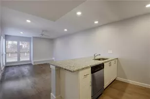 909 Reinli St, Austin, TX 78751 - Photo 3