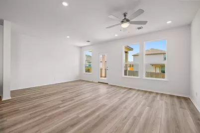 260 Feathers Street, Jarrell, TX 76537 - Photo 5