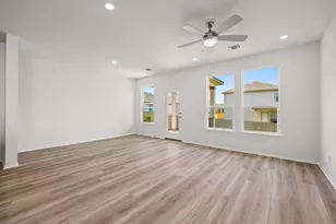 260 Feathers St, Jarrell, TX 76537 - Photo 5