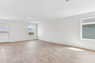 398 Ebbsfleet Dr, Uhland, TX 78640 - Photo 11