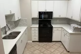 3200 Duval St, Austin, TX 78705 - Photo 9