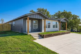 109 Fisher Rd, Elgin, TX 78621 - Photo 1