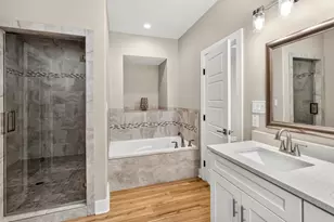106 Kaapahu Dr, Bastrop, TX 78602 - Photo 15