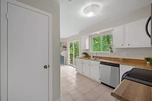 12223 Forsythe Dr, Austin, TX 78759 - Photo 17